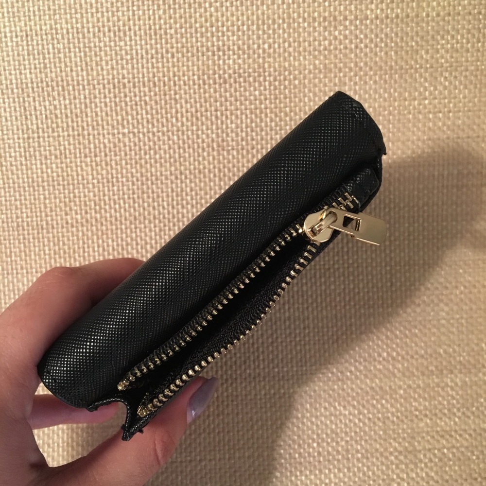 Black Wallet - Picture 3 of 5